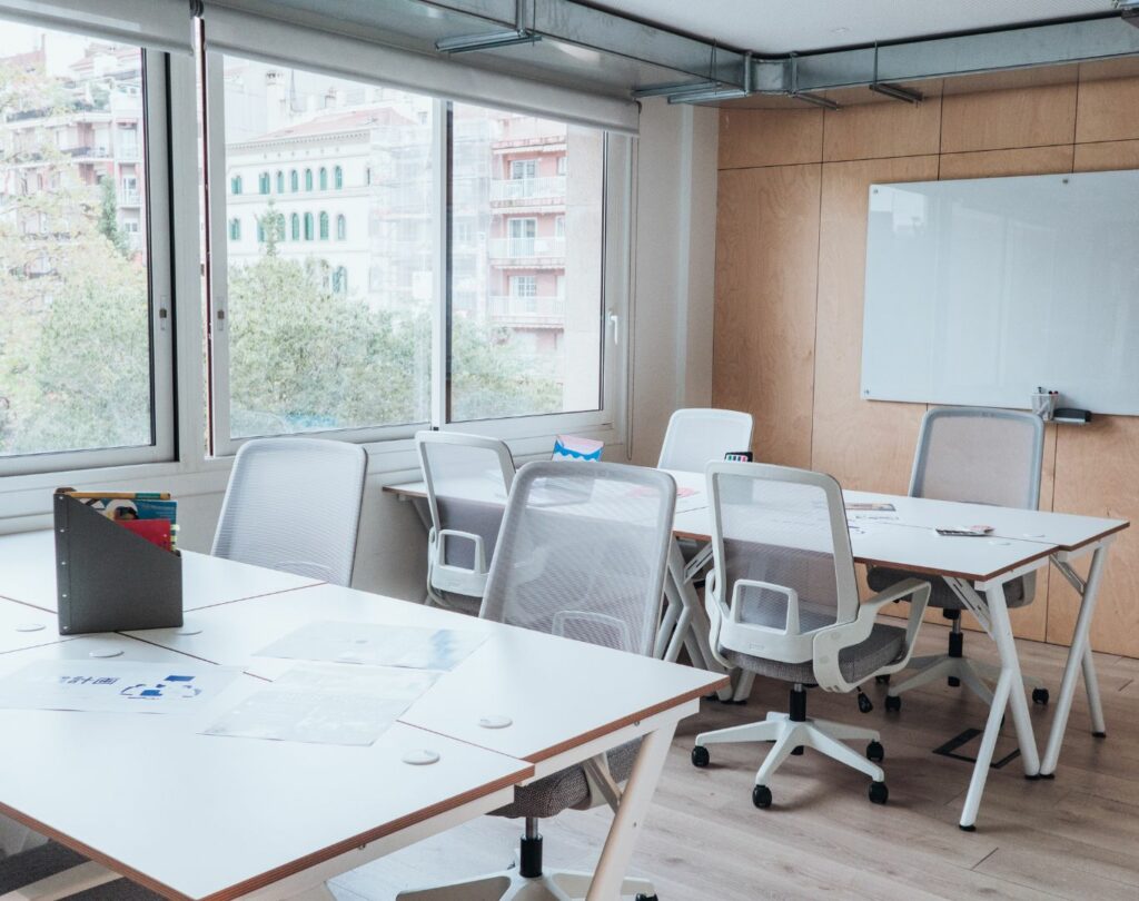 Trusted commercial cleaning services in Windsor, CO for clean and organized workspaces